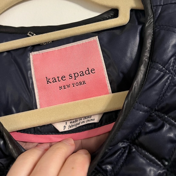 NWOT! Very versatile Kate Spade light puffer - Picture 2 of 2